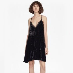 FRENCH CONNECTION
Lorraine Velvet Strappy Slip Dress